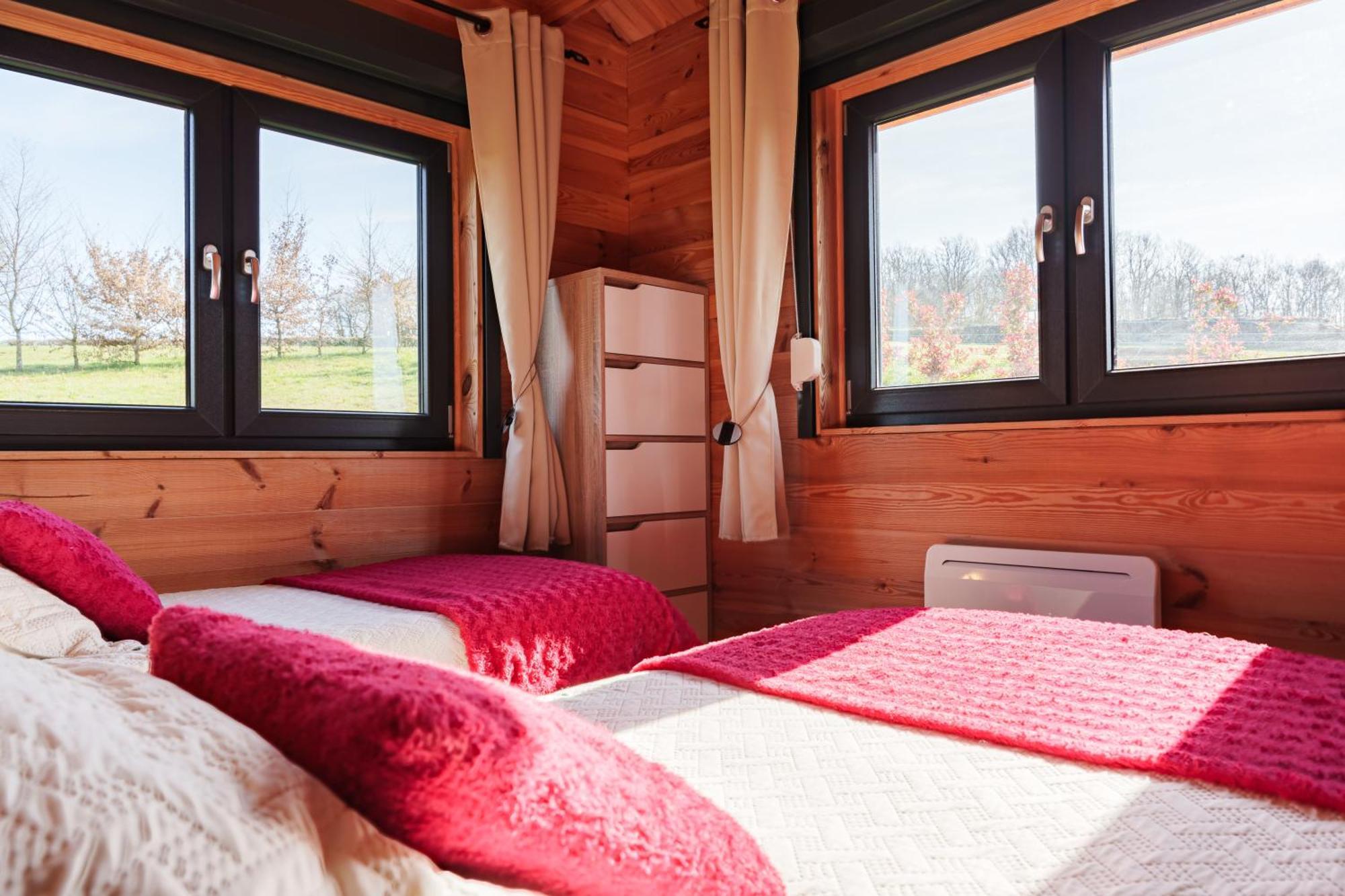 Le Chalet Du Crescent Saint-Germain-des-Champs Εξωτερικό φωτογραφία
