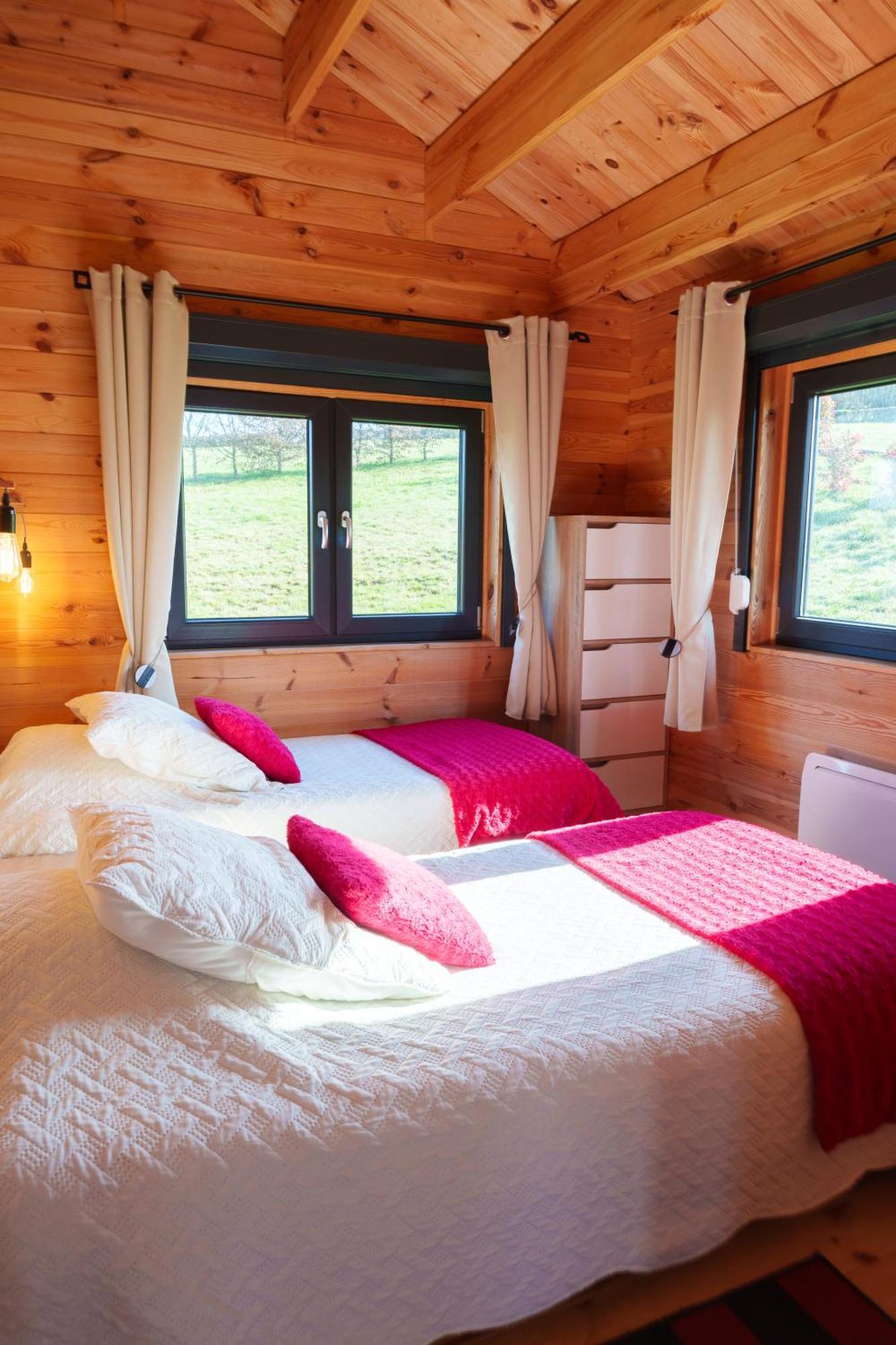 Le Chalet Du Crescent Saint-Germain-des-Champs Εξωτερικό φωτογραφία
